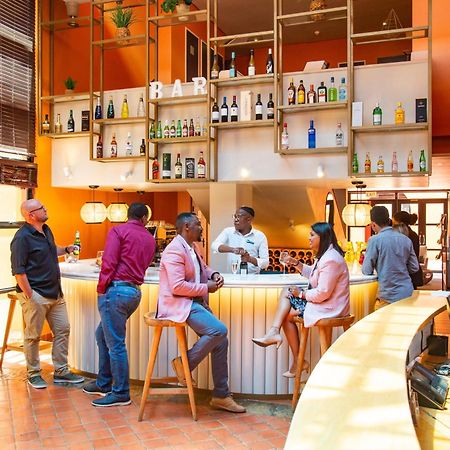 Illovo Hotel Johannesburg Esterno foto