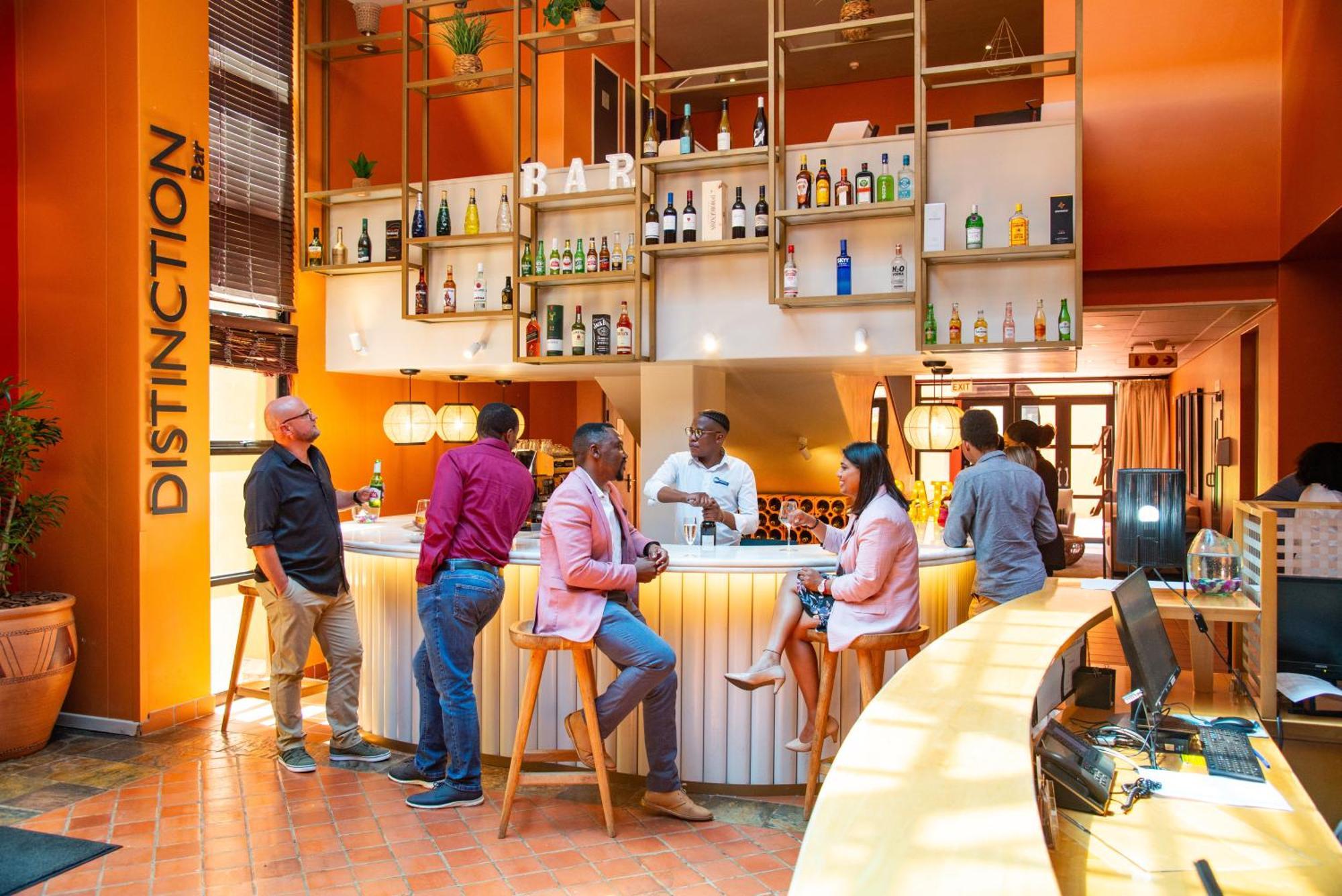 Illovo Hotel Johannesburg Esterno foto